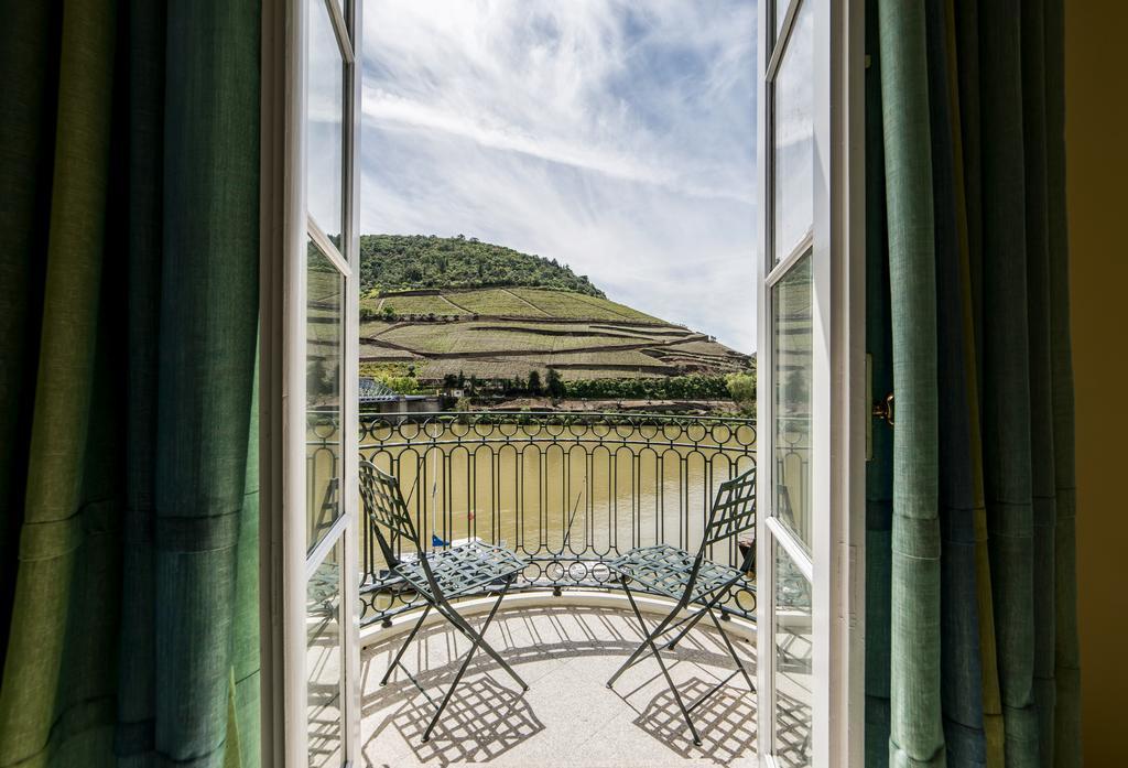 杜罗复古之家酒店 皮尼昂 外观 照片 A view of the Moselle from the hotel