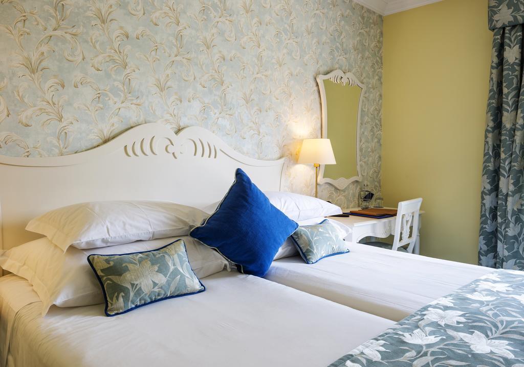 杜罗复古之家酒店 皮尼昂 外观 照片 A bedroom at the hotel