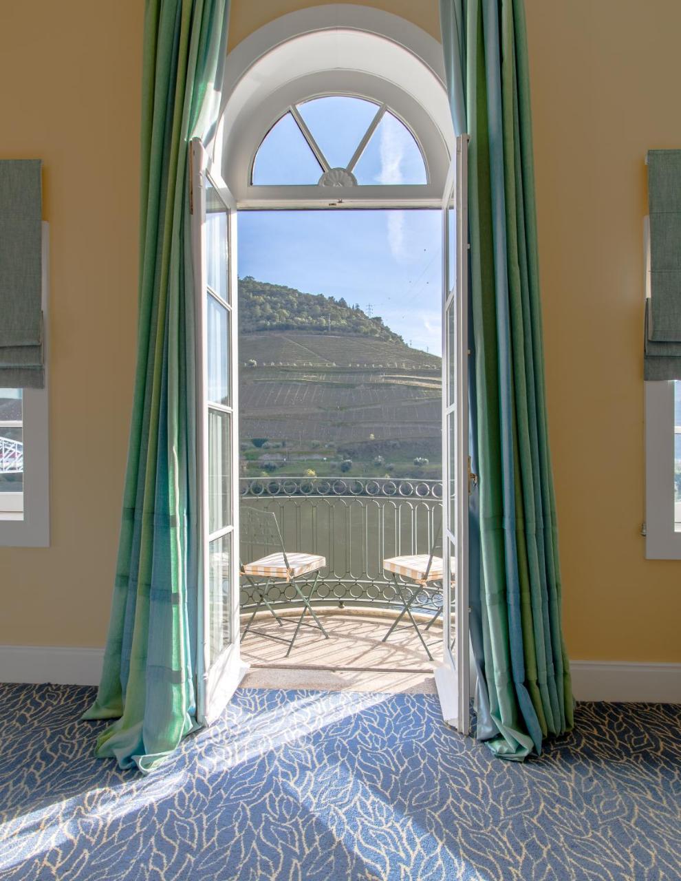 杜罗复古之家酒店 皮尼昂 外观 照片 A view of the balcony of a suite at the Cape Heritage