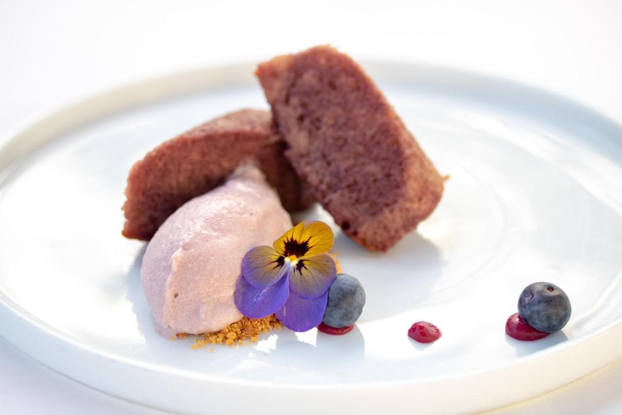 杜罗复古之家酒店 皮尼昂 外观 照片 A dessert prepared by the Culinary Institute of New York at Westchester