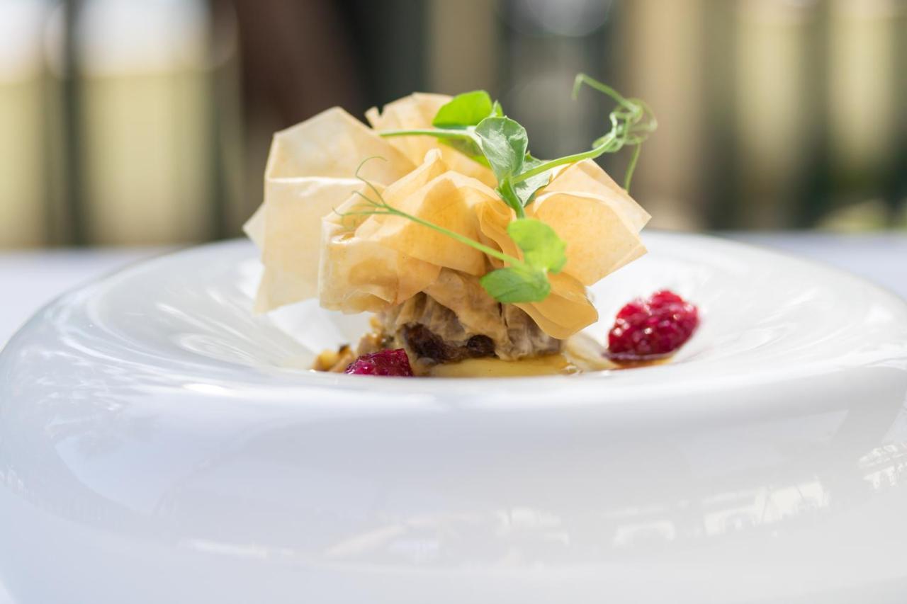 杜罗复古之家酒店 皮尼昂 外观 照片 A modern French dish